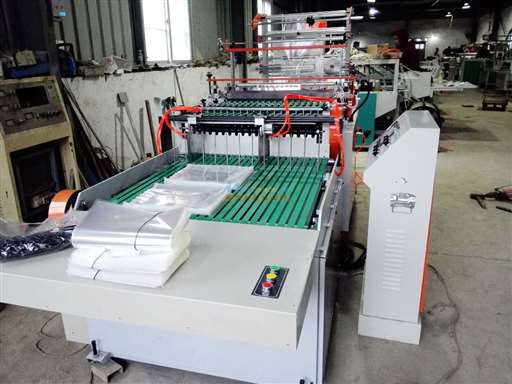 高速電腦服裝自粘袋制袋機 瑞安市瑞華印刷包裝機械的卓越解決方案